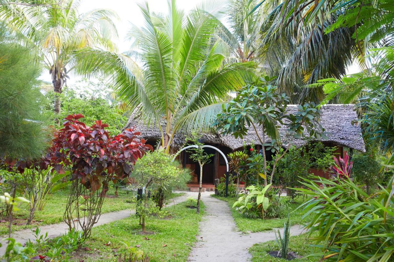 Analatsara Eco Lodge Ile aux Nattes Bagian luar foto