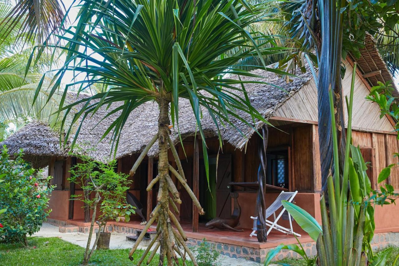 Analatsara Eco Lodge Ile aux Nattes Bagian luar foto